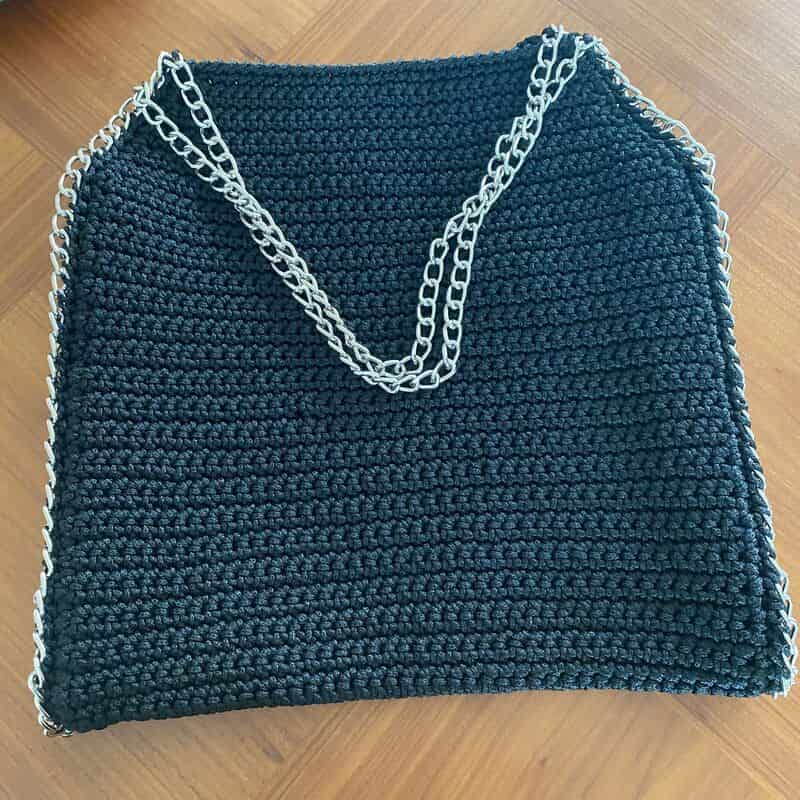 حقيبة كتف نسائية صيفية مصنوعة يدويًا باللون الأسود من الكروشيه