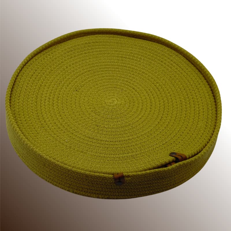 طقم مفارش طعام من 7 قطع باللون الأصفر الخردلي مع سلة تكفي 6 أشخاص