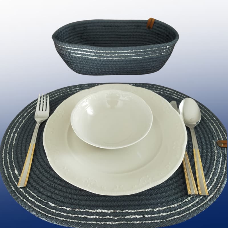 طقم مفارش طاولة بيضاوية الشكل باللون الأزرق الداكن مكون من 6 قطع (للاستخدام الأمريكي) + مفرش طاولة + سلة خبز