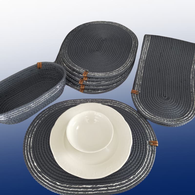 طقم مفارش طاولة بيضاوية الشكل باللون الأزرق الداكن مكون من 6 قطع (للاستخدام الأمريكي) + مفرش طاولة + سلة خبز