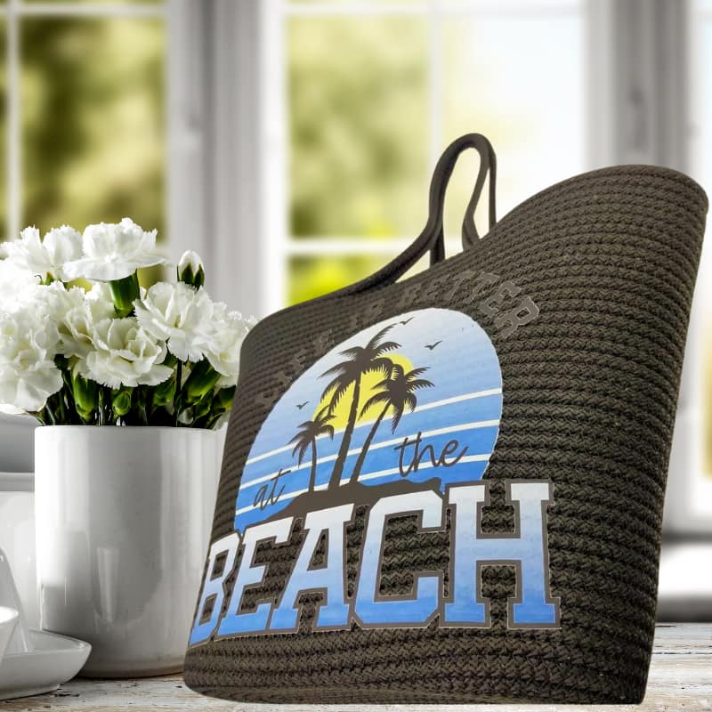 حقيبة شاطئ صيفية من القش باللونين الأسود والأزرق بتصميم مطبوع - حقيبة يد وكتف نسائية