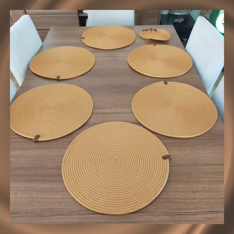 طقم مفارش طعام من 6 قطع بلون الخردل