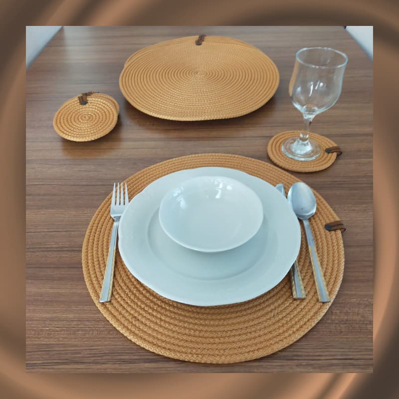 طقم مفارش طعام من 6 قطع بلون الخردل