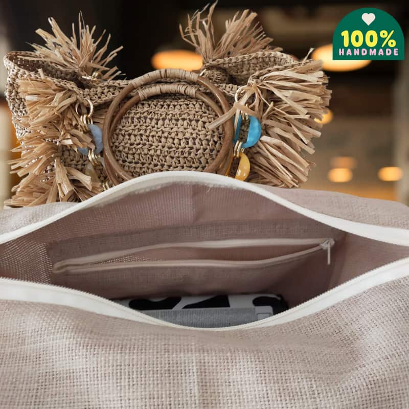 حقيبة يد وحقيبة كتف من الرافي الناعمة