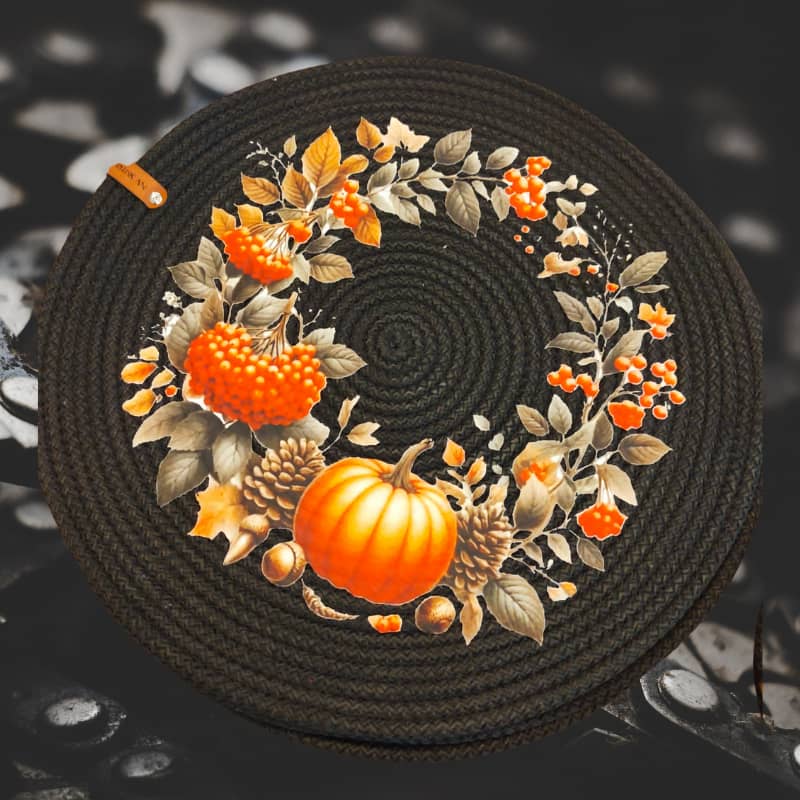 طقم مفارش طاولة أسود بنقشة مطبوعة، مكون من 6 قطع