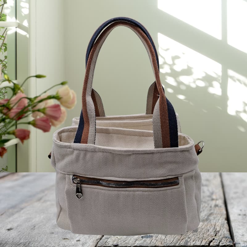 حقيبة توت ثلاثية اللون بيج مصنوعة يدويًا