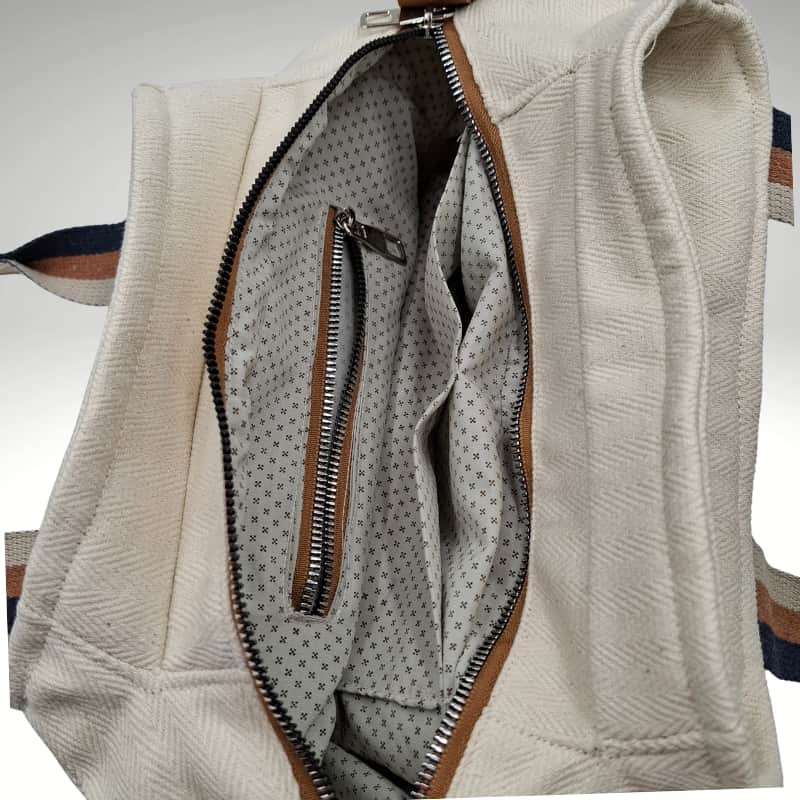 حقيبة توت ثلاثية اللون بيج مصنوعة يدويًا