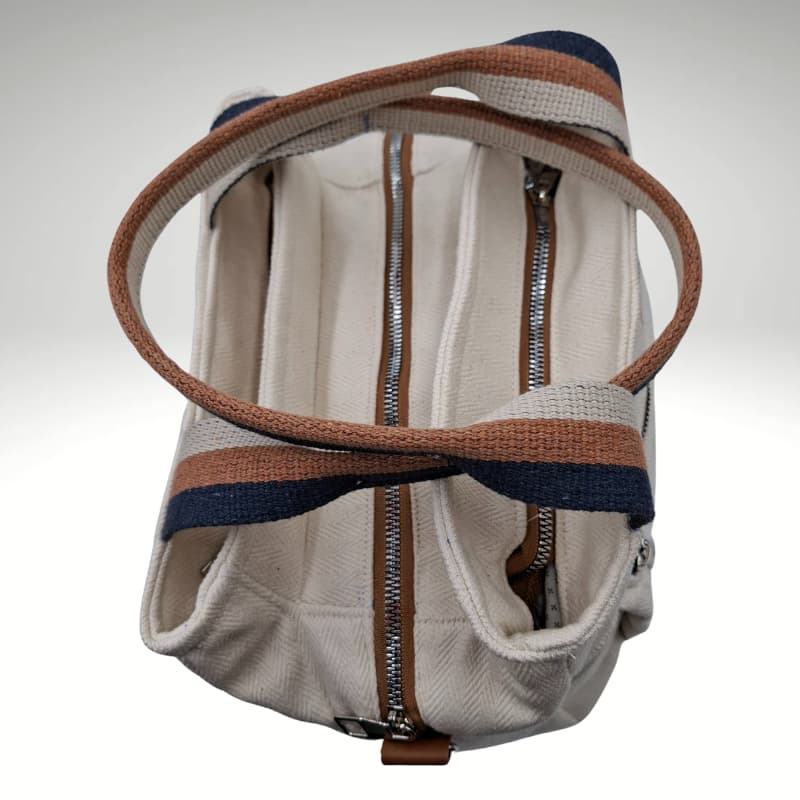 حقيبة توت ثلاثية اللون بيج مصنوعة يدويًا