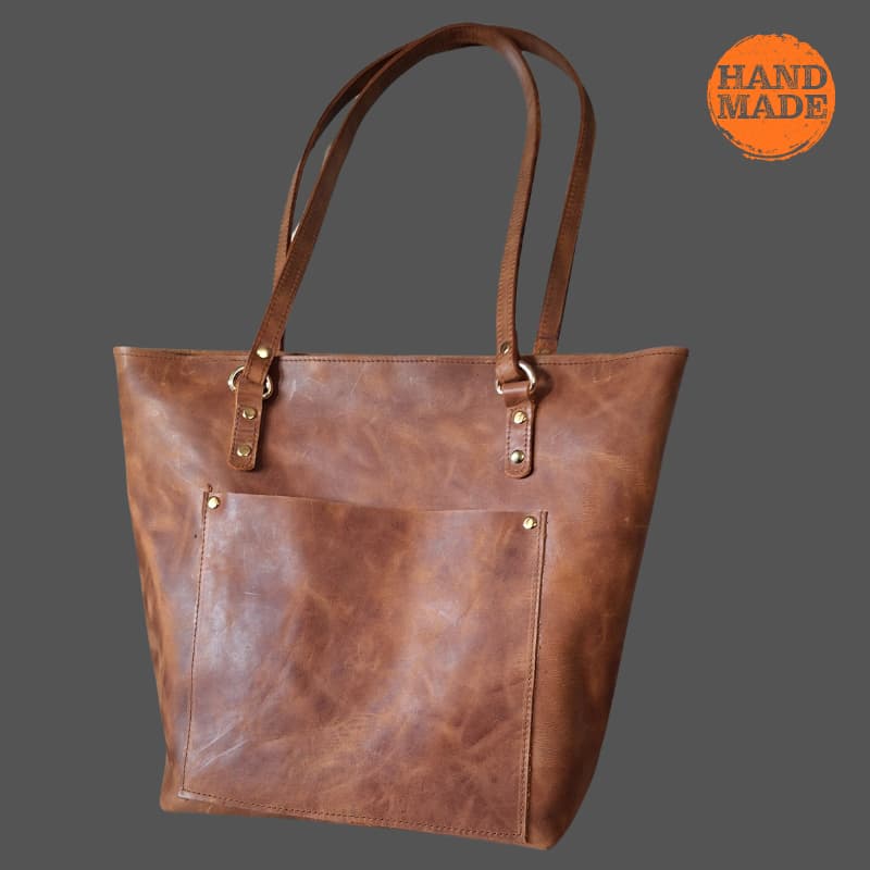 حقيبة NVsisters Vachetta Tote – Crazy Tiana جلد طبيعي بلون بني فاتح