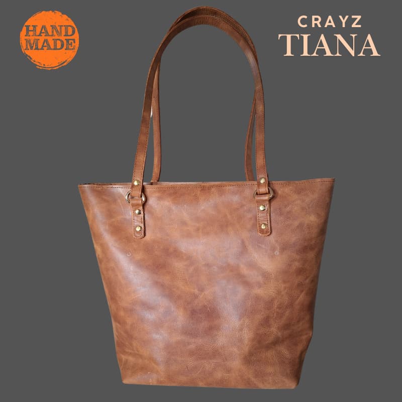 حقيبة NVsisters Vachetta Tote – Crazy Tiana جلد طبيعي بلون بني فاتح